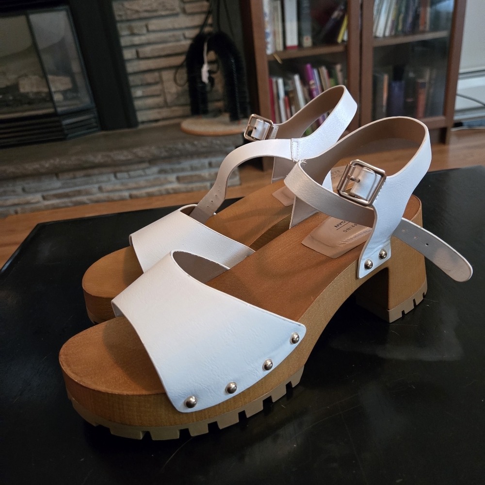 White platforms